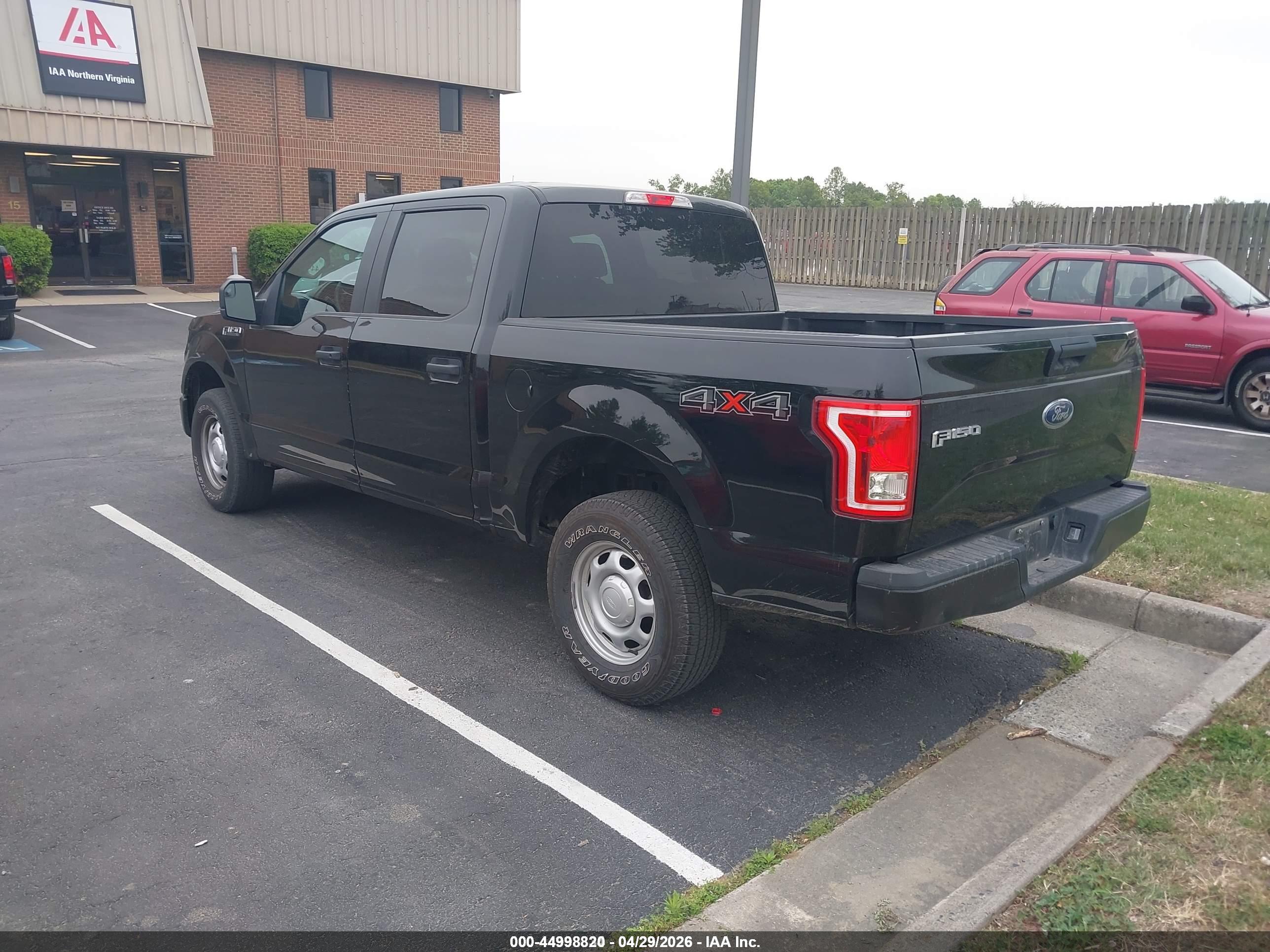 2017 FORD F-150 — VIN 1FTEW1E82HKE26152 — photo 3