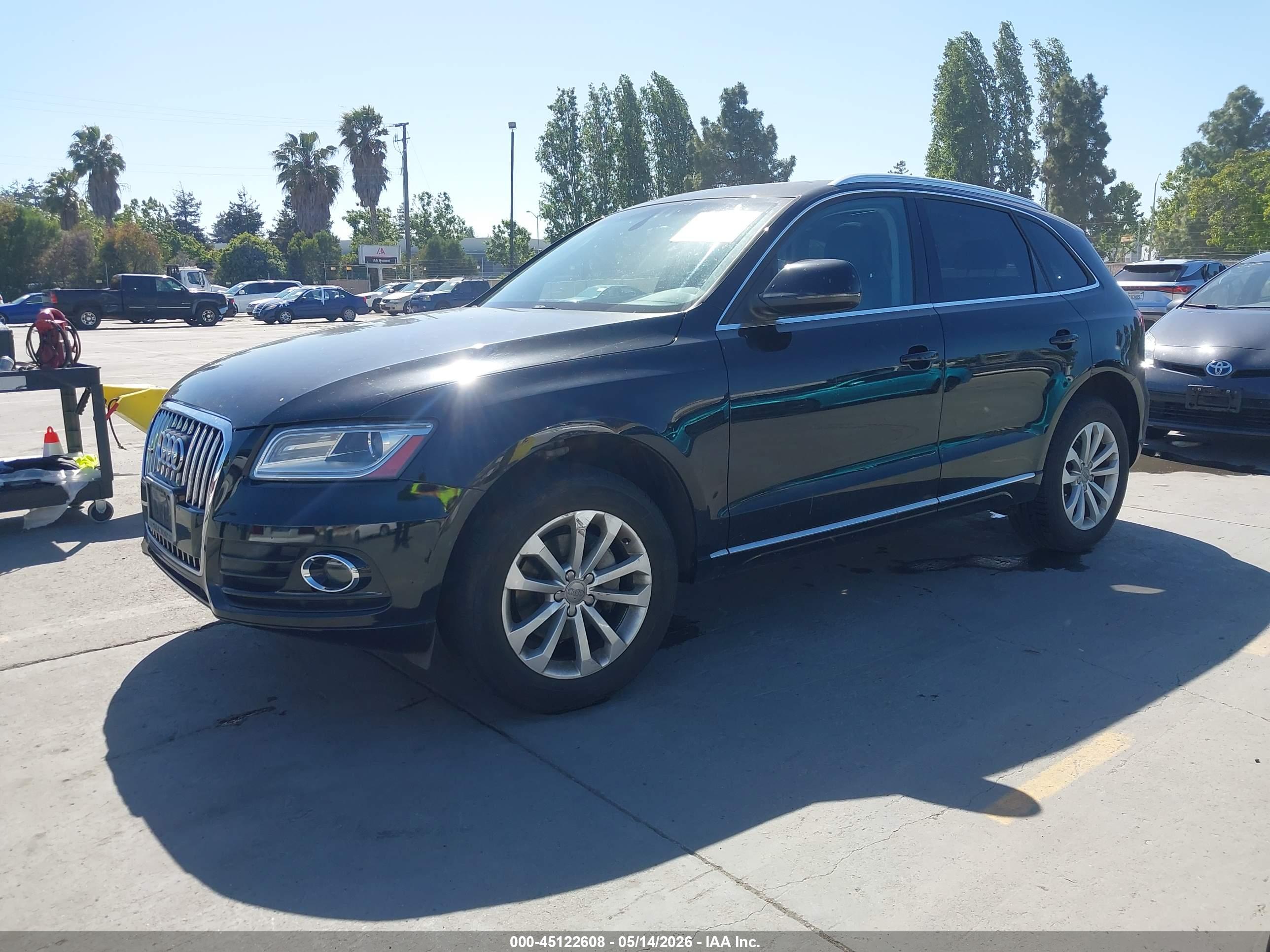 2013 AUDI Q5 — VIN WA1CFAFP7DA074337 — photo 2