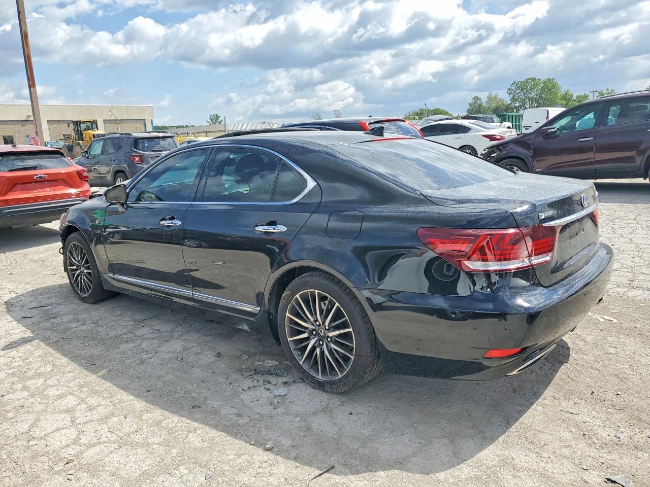 2016 LEXUS LS — VIN JTHCL5EF7G5027254 — photo 2