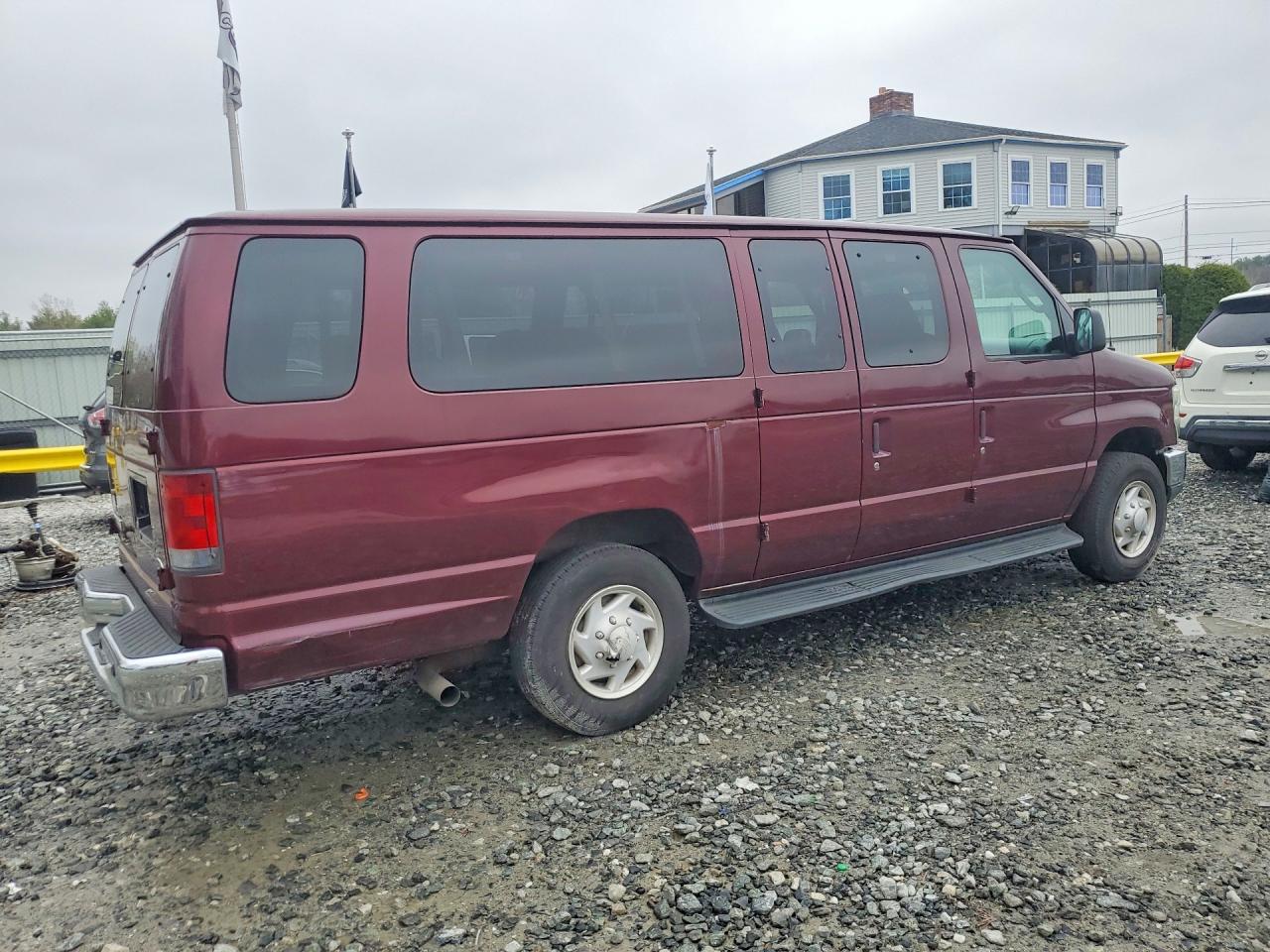 2008 FORD Econoline — VIN 1FBSS31L88DB33188 — photo 3