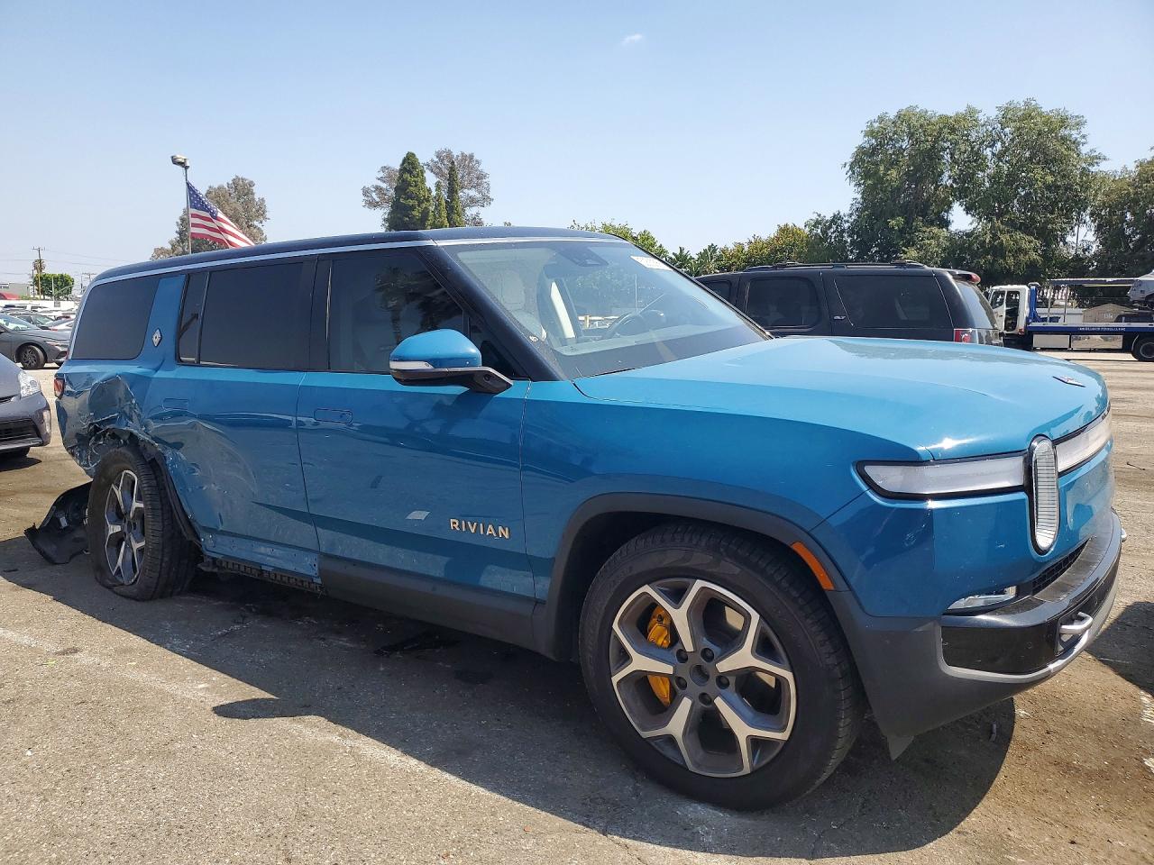 2026 RIVIAN R1S — VIN 7PDSGABA9RN033281 — photo 4