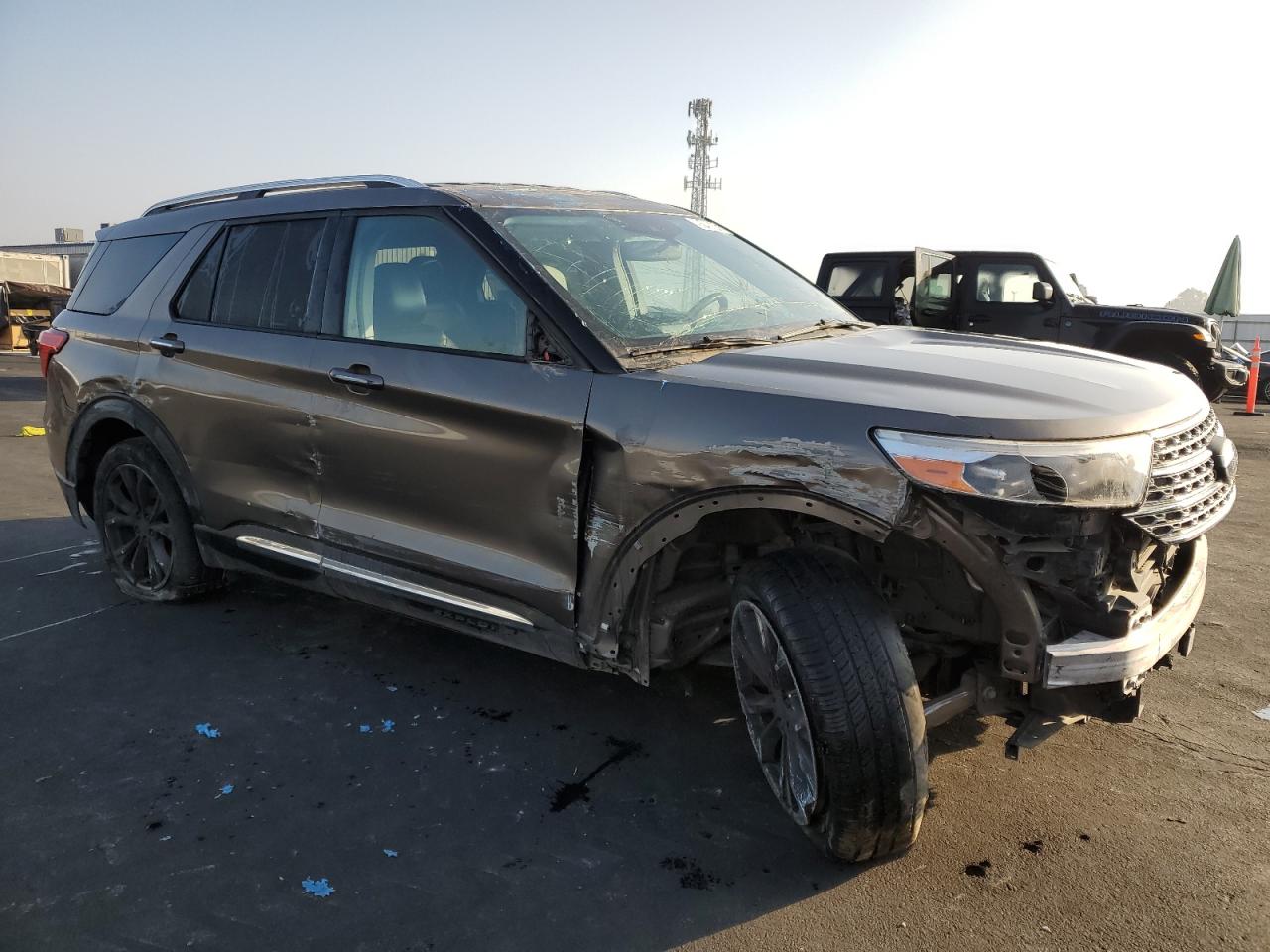 2021 FORD Explorer — VIN 1FMSK7FH1MGB03610 — photo 4