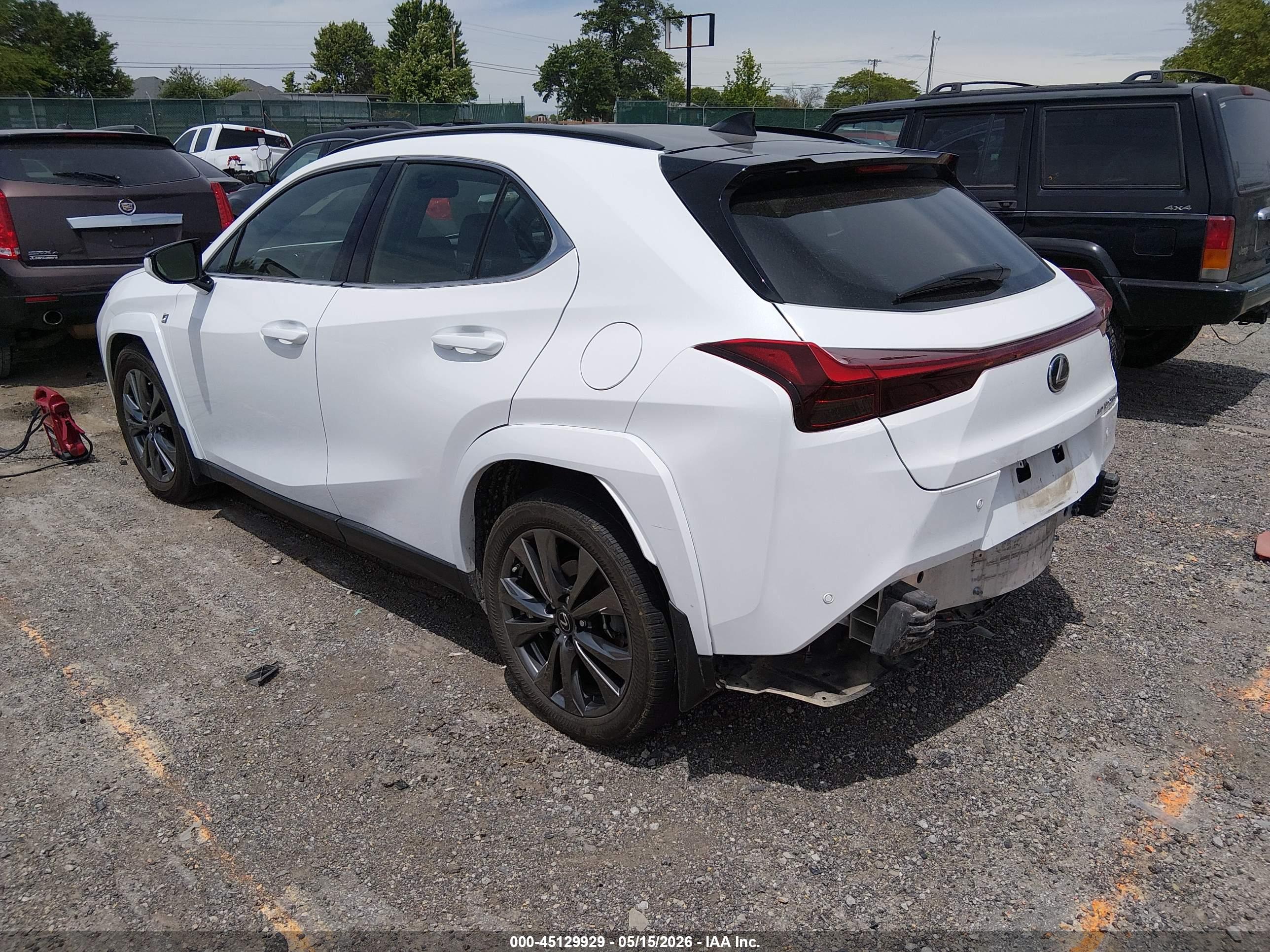 2023 LEXUS UX — VIN JTHR9JBH3P2067162 — photo 3