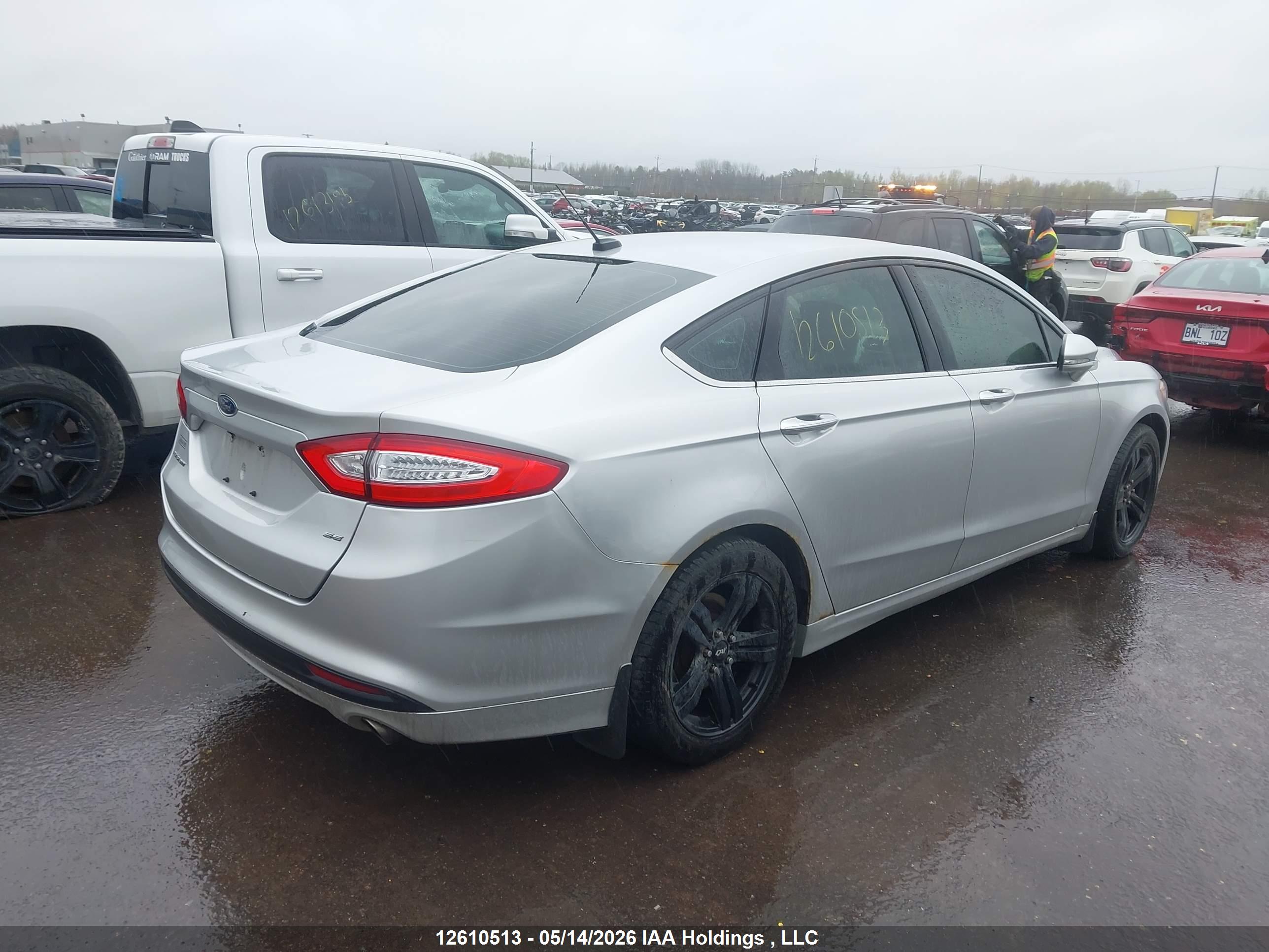 2015 FORD Fusion — VIN 3FA6P0H70FR285577 — photo 4
